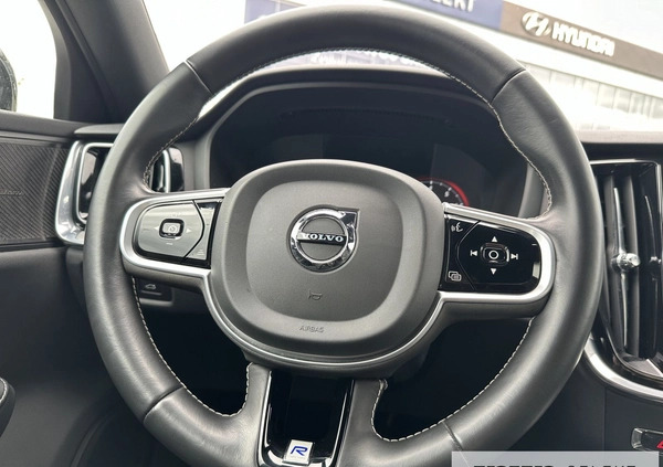 Volvo S60 cena 154900 przebieg: 31561, rok produkcji 2020 z Łapy małe 466